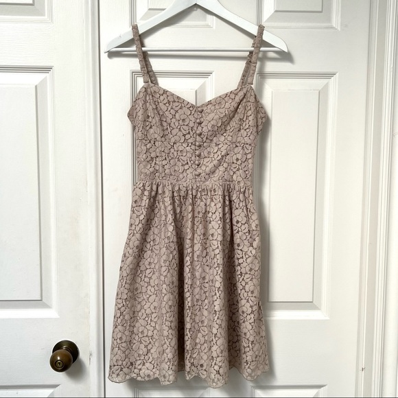 Aritzia Lace Dress Size 2 - Picture 1 of 8